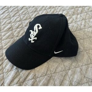 Nike Club Cap Chicago White Sox Black White Adjustable Strapback One Size Signed